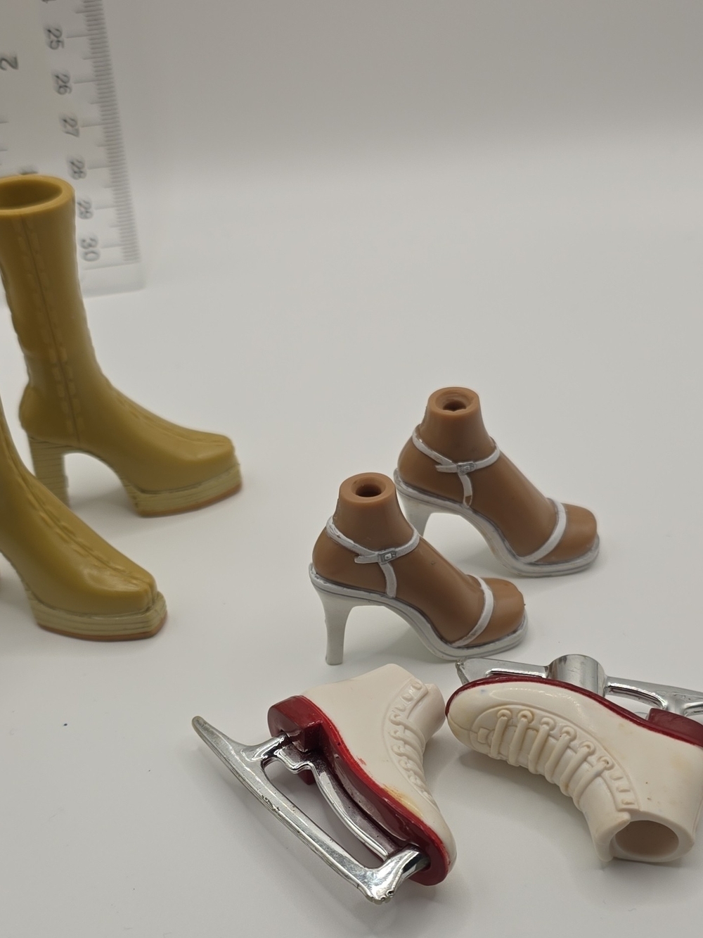 Bratz Dolls Shoe Lot